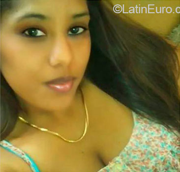 Date this athletic Dominican Republic girl Yokasti from Santo Domingo DO20423
