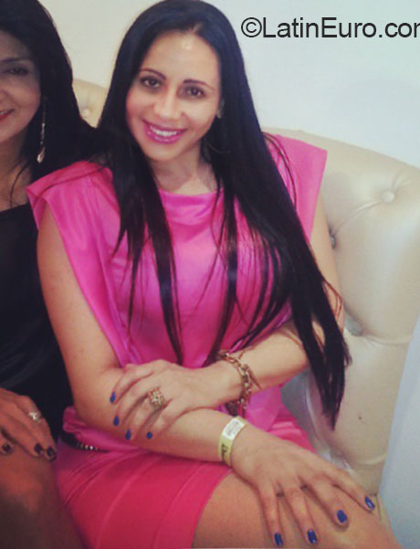 Date this athletic Brazil girl Rozangela from Campo Grande BR9099