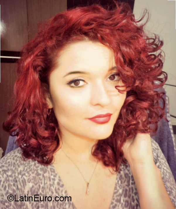 Date this passionate Brazil girl Denilza from Salvador BR9100