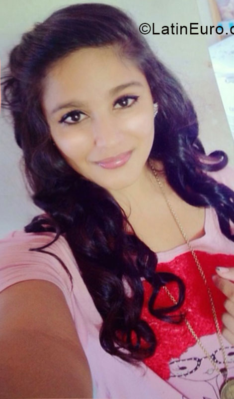 Date this lovely Honduras girl Marina from Trujillo HN1351