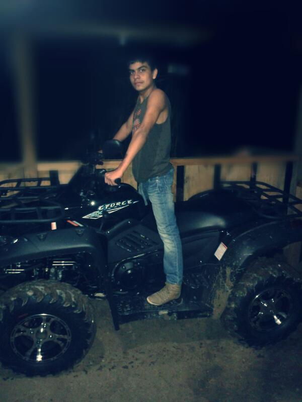 Date this nice looking Honduras man Maicol from 20 HN1353