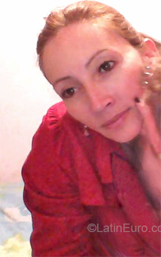 Date this sensual Colombia girl Ross from Bogota CO16606