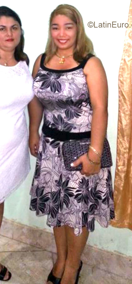 Date this fun Panama girl Yohana from Chiriqui PA513