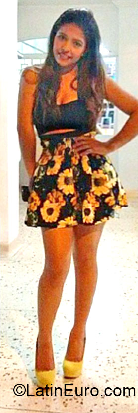 Date this sultry Colombia girl Kiara from Barranquilla CO16643