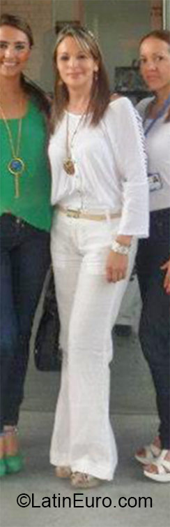 Date this attractive Colombia girl Miuriel from Cucuta CO16689