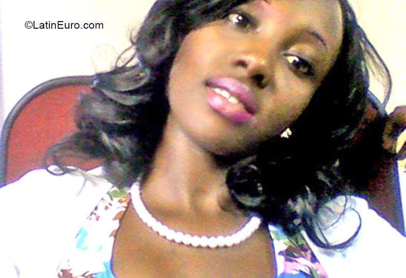 Date this gorgeous Jamaica girl Anna from Kingston JM1907