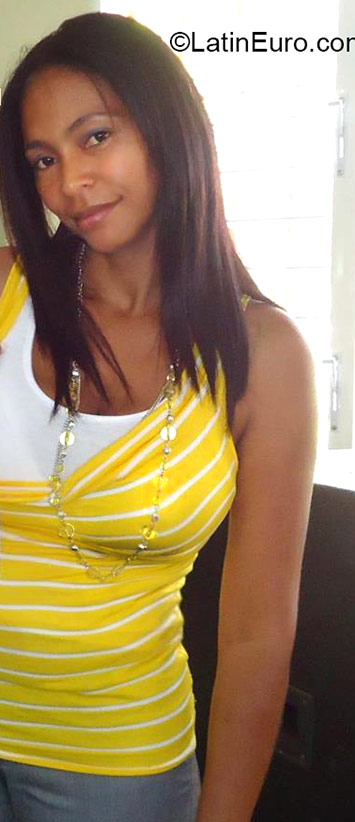 Date this exotic Dominican Republic girl Margarita from Jarabacoa DO20928