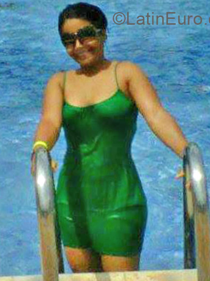 Date this fun Dominican Republic girl Milqueia from Santo Domingo DO20990
