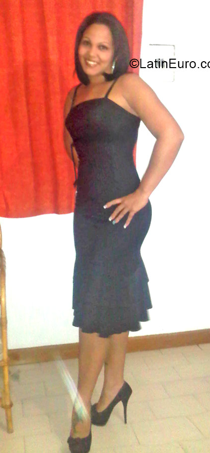 Date this hot Venezuela girl Samantha from Merida VE372