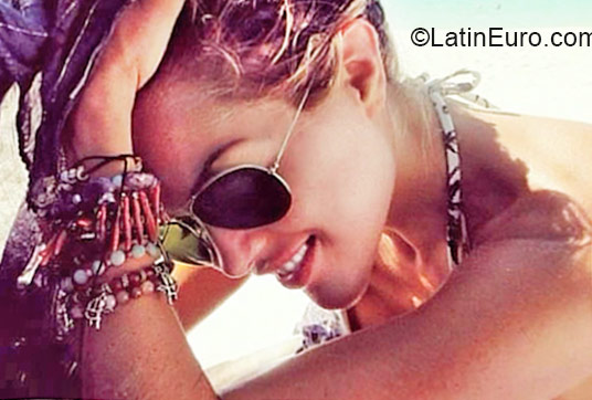 Date this athletic Colombia girl Lady from Bogota CO16780