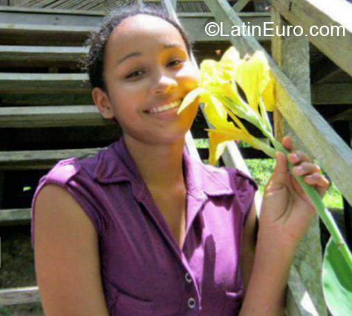 Date this cute Colombia girl Ana Maria from Necocli CO16826