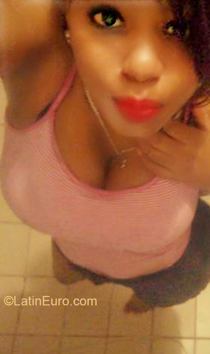 Date this passionate Dominican Republic girl Norma from Santo Domingo DO21163