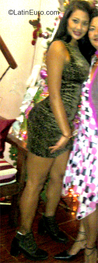 Date this exotic Venezuela girl Genesis from Los Teques VE390