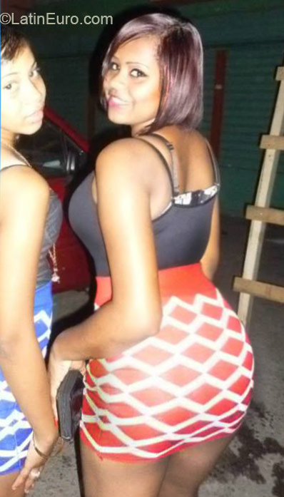 Date this good-looking Dominican Republic girl Darleny from Santo Domingo DO21200