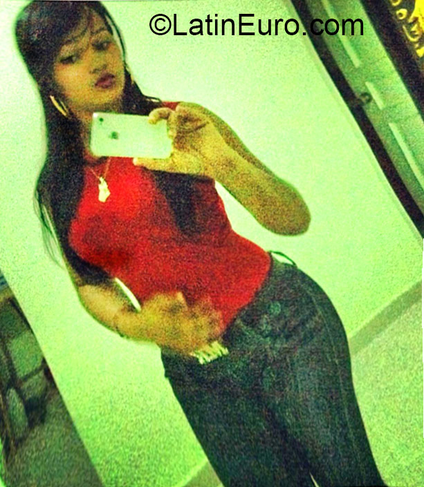 Date this georgeous Dominican Republic girl Lorany from Santiago DO22002