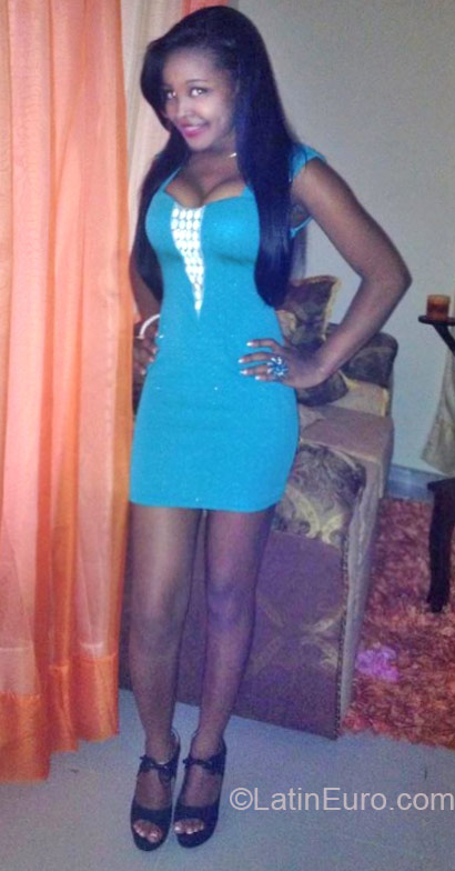 Date this sensual Dominican Republic girl Angela from Santo Domingo DO21336