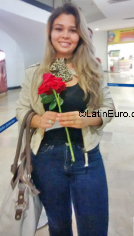 Date this funny Brazil girl Audi from Brasilia BR9224