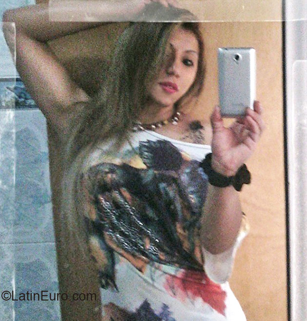 Date this funny Colombia girl Diana from Bogota CO16977