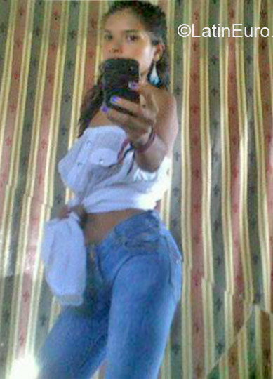 Date this voluptuous Panama girl  from Panama City PA560