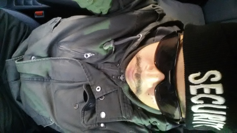 Date this happy United States man Andre from Bakersfield US15929