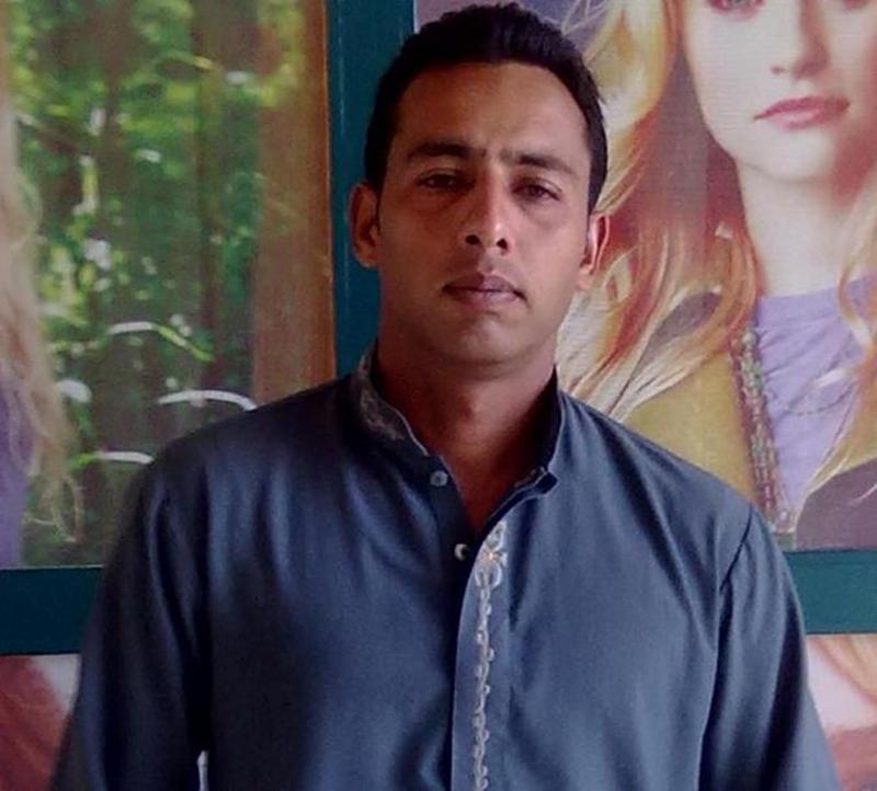 Date this sensual Pakistan man AHMED from Gujrat PK78