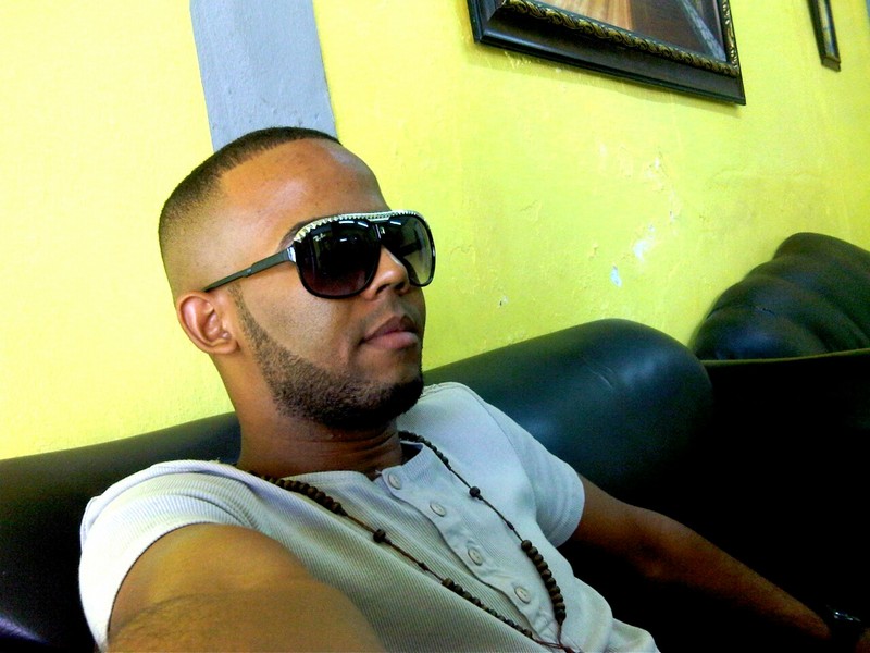 Date this pretty Dominican Republic man Yefri from san cristobal US15943