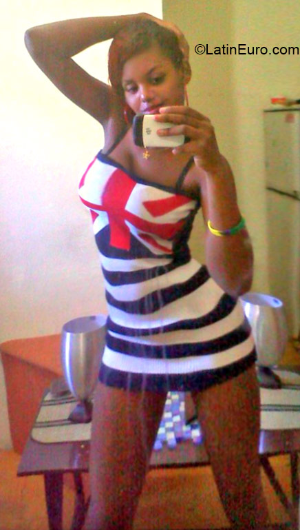 Date this tall Dominican Republic girl Katherine from Santiago De Los Caballero DO21591