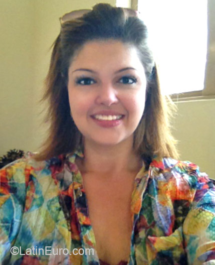 Date this sensual Brazil girl Edleia from Alfenas BR9265