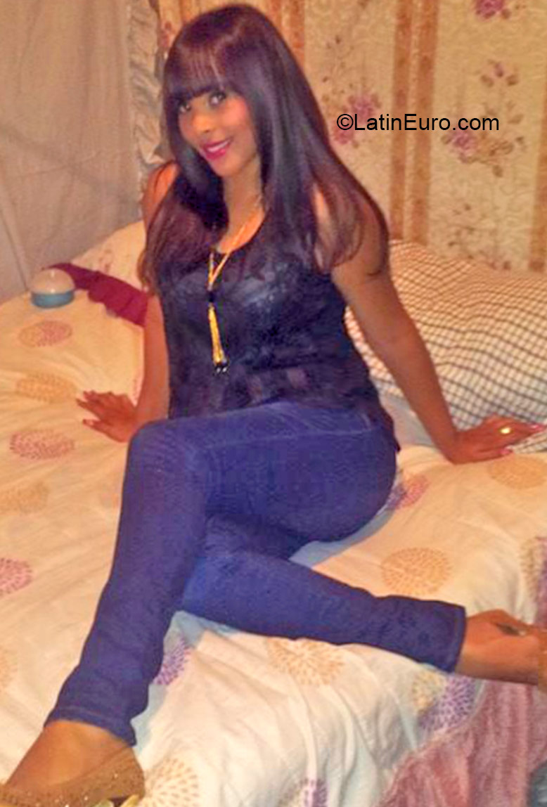 Date this stunning Dominican Republic girl Maria paula from Santo Domingo DO21645