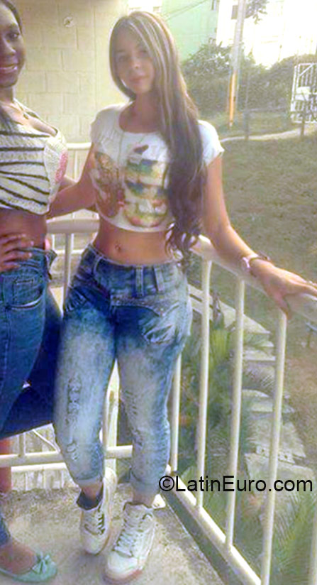 Date this hot Colombia girl Keraima from Cali CO17148