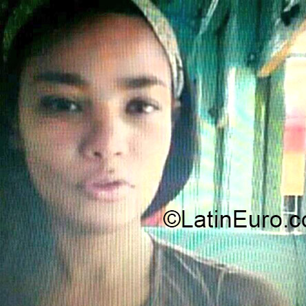 Date this cute Colombia girl Carolina from Medellin CO17153