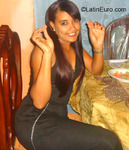 tall Dominican Republic girl Alba from Haina DO21736