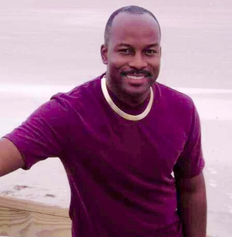 Date this charming United States man Jeffrey from Cary US15992