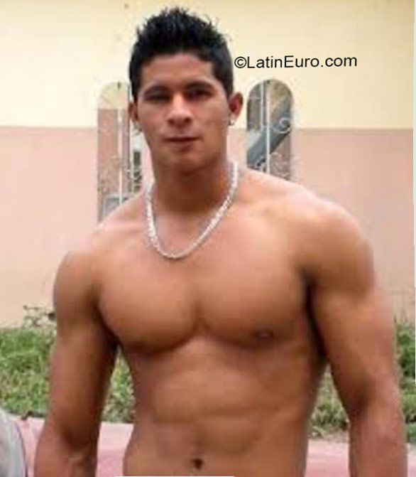 Date this attractive Dominican Republic man Enmanuel from Puerto Plata DO21789