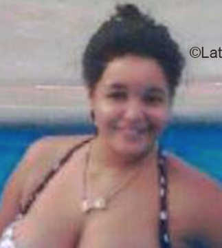 Date this attractive Dominican Republic girl Carla from Santo Domingo DO21860