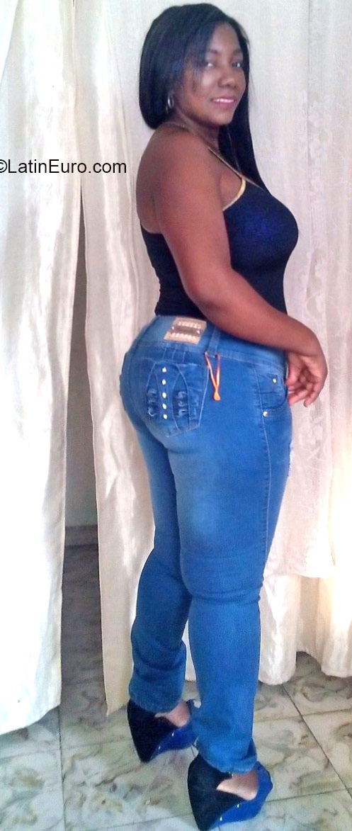 Date this attractive Colombia girl Marilu from Cali CO17267