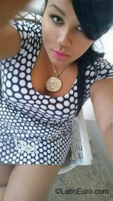 Date this tall Dominican Republic girl Jenifer from San Francisco De Macoris DO27048