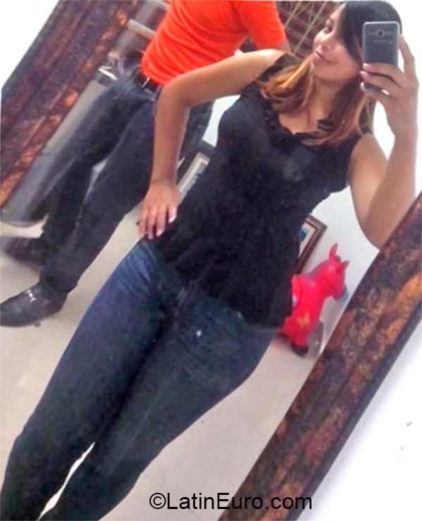Date this gorgeous Dominican Republic girl Anabel from Santiago DO21960