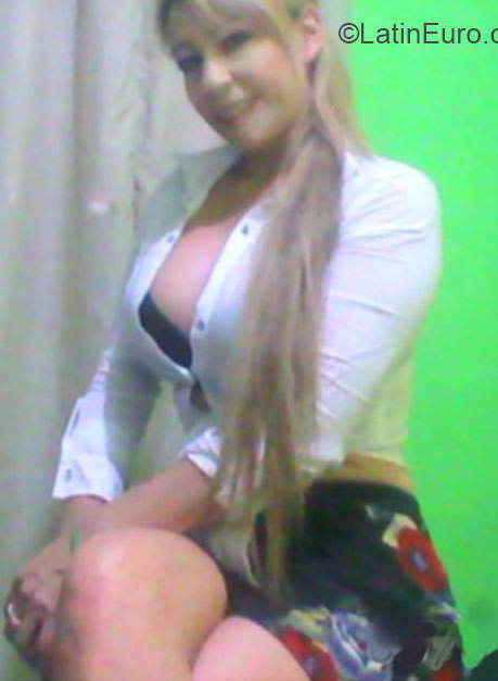 Date this hot Colombia girl Diana from Medellin CO17323