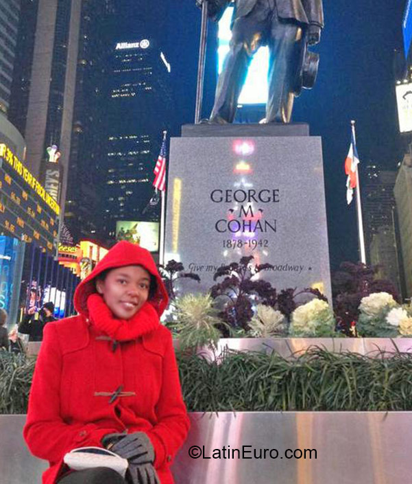 Date this athletic Brazil girl Isabel from Rio de janeiro BR9316