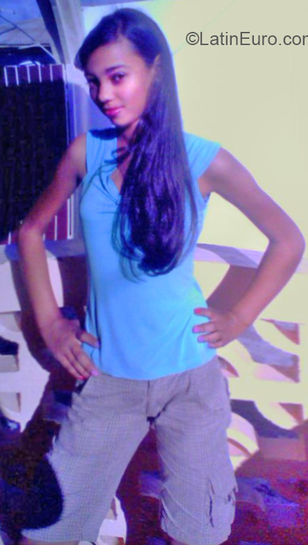 Date this delightful Dominican Republic girl Estephany from Santo Domingo DO21996