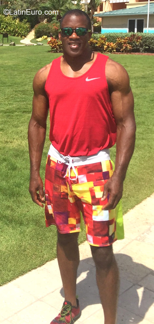 Date this stunning United States man Brunohusker from Alexandria US16095