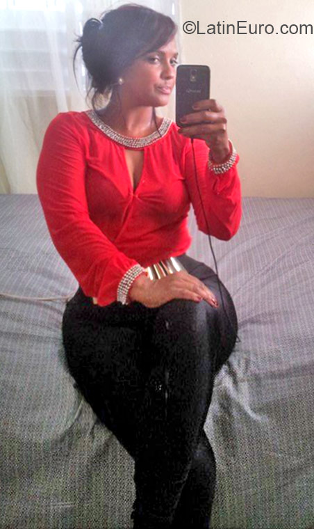 Date this funny Dominican Republic girl Arisleydia from Santiago DO22082