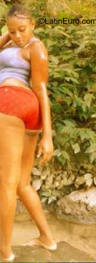 Date this pretty Jamaica girl Lamika from Sav-la-mar JM2054