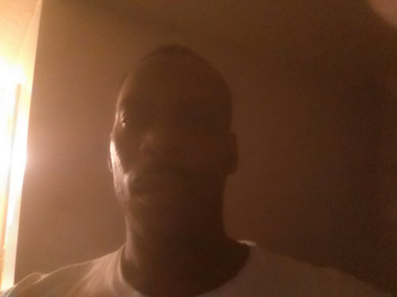 Date this foxy United States man Ausar from Los Angeles US16167