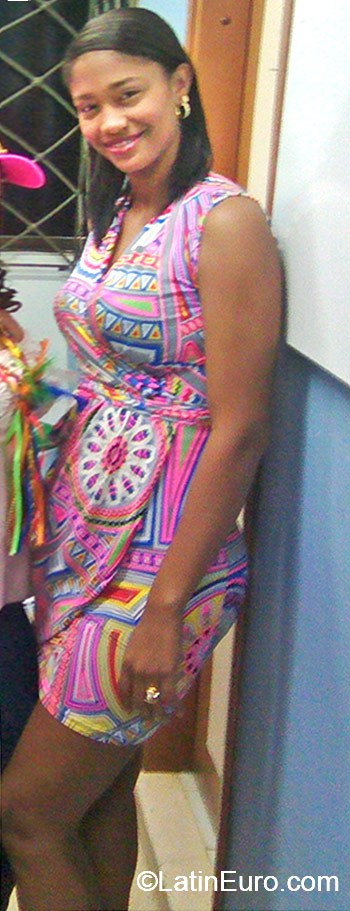 Date this athletic Colombia girl Yorledis from Cartagena CO17474