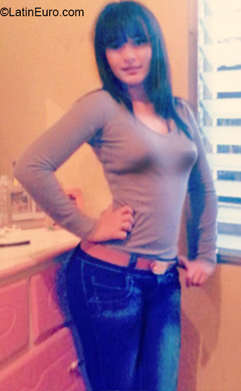 Date this athletic Honduras girl Keylen from Tegucigalpa HN1539