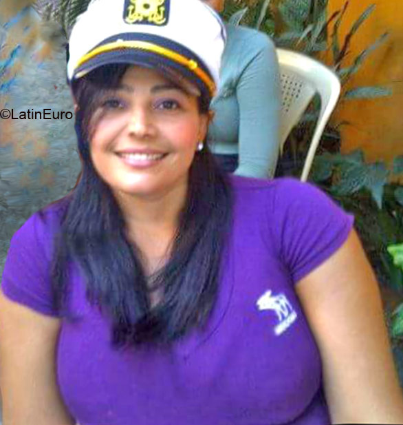 Date this lovely Dominican Republic girl Katy from Santo Domingo DO22295