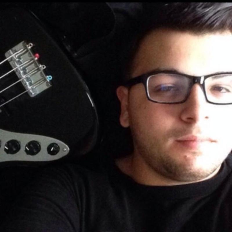 Date this pretty United Kingdom man Maroune from Reading GB809