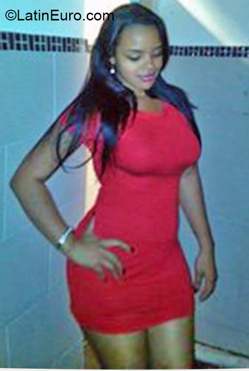 Date this delightful Dominican Republic girl Alexandra from Santo Domingo DO22327